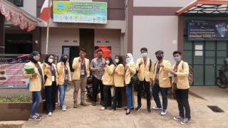 Mahasiswa STIE Yasa Anggana Garut, Jawa Barat sedang melakukan KKN-PPM