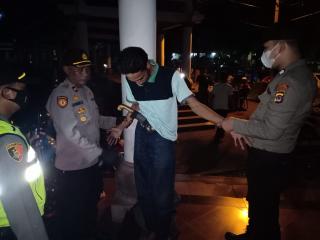 Bawa Sebilah Golok Untuk Menemui Teman Wanitanya, Seorang Pria Diamankan