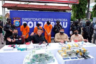 Kapolda Riau Pecat Perwira Polisi yang Bawa 16 Kilogram Sabu, Karena Itu Adalah Penghianat Bangsa