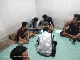 Penampungan TKI  Ilegal di Tiga Desa Kecamatan Plumbon Cirebon,Di Grebek BP2MI 