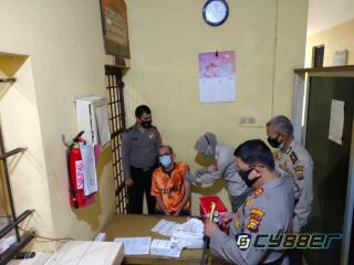 Giat Vaksinasi Covid-19 Tahap I kepada Tahanan di Polres Kuansing