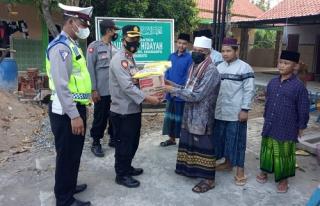Polres Indramayu Polda Jabar Safari Ramadhan ke Pondok Pesantren Raudlatul Hidayah