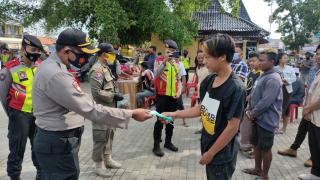Bersama Forkompimda Polres Majalengka Polda Jabar Sosialisasi 3M di Lingkungan Pasar