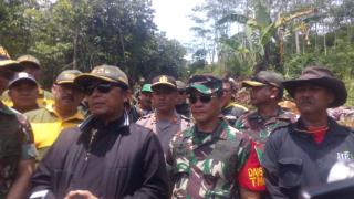 TMMD KE 107 Bangun Jalan Tembus Desa Bumi Wangi - Mekar Laksana Kecamatan Ciparay Kabupaten Bandung