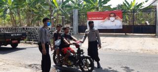 Cegah Covid-19, Personel Polres Kuningan Polda Jabar Sosialisasi 3M Protokol Kesehatan