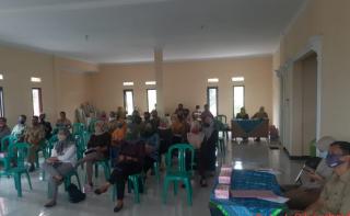 Berikan Pemahaman Bahaya Covid-19, Kapolsek Cihaurbeuti Laksanakan Penyuluhan