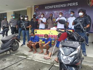 Berusaha Kabur, Pelaku Perampasan Uang Setengah Miliar di Toko Emas Ditembak Polisi