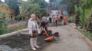 Pemdes Sukamahi Realisasikan Betonissasi Jalan Desa Tahun2024 