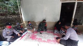 Warga Kelaparan Cuma Makan Tepung Ternyata Hoaks