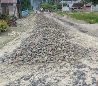 Diduga CV. Kaili Membangun Mengerjakan Proyek Asal Jadi dan Tidak Sesuai Spek, Dinas PUPRP Parimo Terkesan Merestui