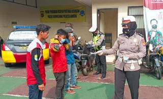 Tegakan Prokes, Tak Henti Gabungan 3 Pilar Kecamatan Bojongsoang Bandung, Gelar Ops Yustisi