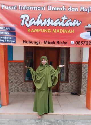 Riska Juni.A,Wanita Asal Bondowoso Berkarier Sambil Beribadah