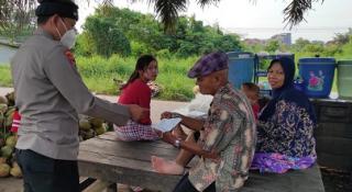 Polsek Cipocok Jaya Gelar Patroli dan Gatur Lantas Serta Bagikan Masker