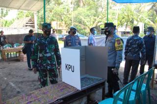 Kapolres Ciamis Bersama Dandim 0613 Lakukan Pengawasan Terhadap TPS dikabupaten Pangandaran.