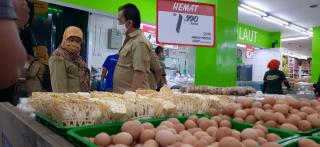 Diskanak Purwakarta Pastikan Stok Daging Layak Konsumsi