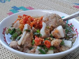 Baru Dua Bulan Dibuka, Baso Jando Wa Obay Banyak Diminati Para Penggemar Baso